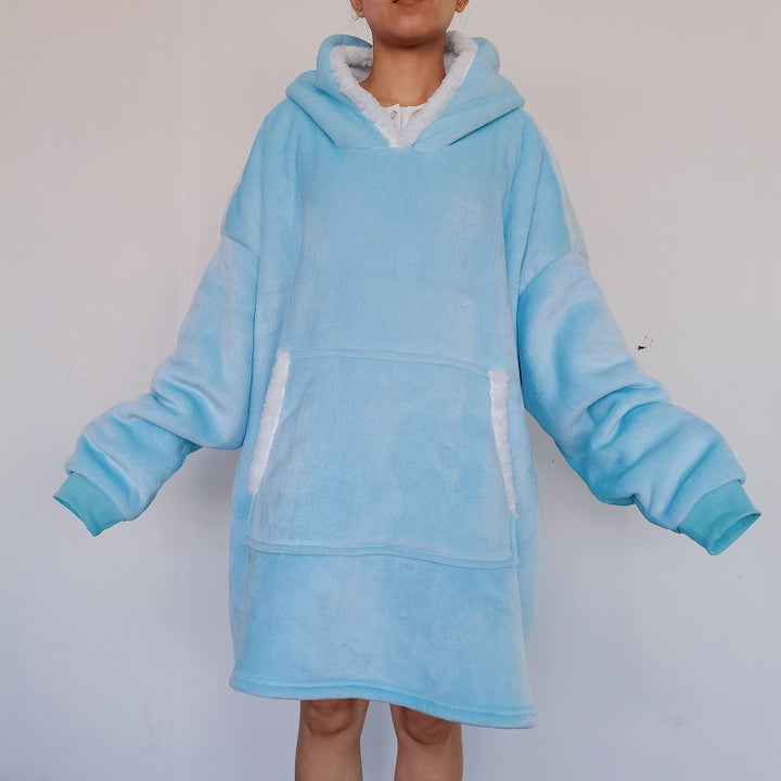 Oversized pleddgenser med hette og lomme