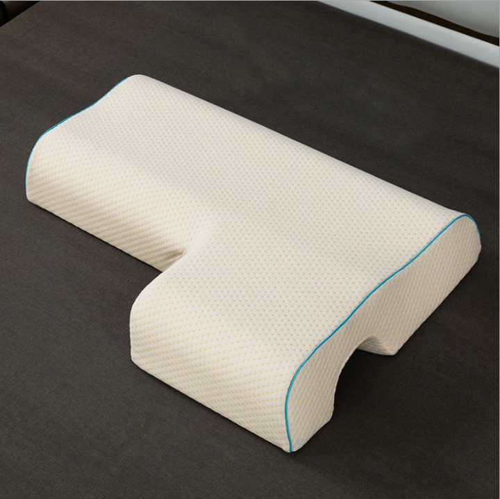 Buet memoryskumpute med armtunnel