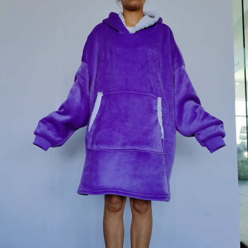 Oversized pleddgenser med hette og lomme